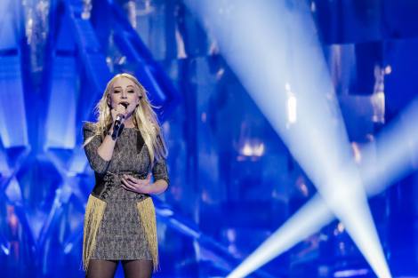 ManuElla of Slovenia singing Glas at EMA 2018 Eurovision