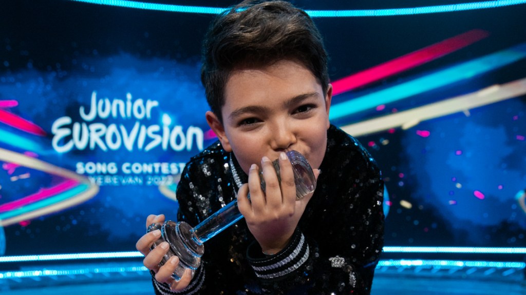 Lissandro from France wins Junior Eurovision 2022 with Oh Maman! - Yerevan - Review